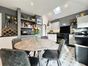 Kitchen- click for photo gallery